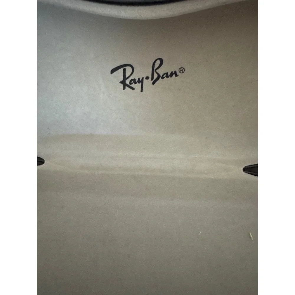 Ray-Ban Black Hard Shell Sunglasses Case Beige Felt Lined Clamshell Protective